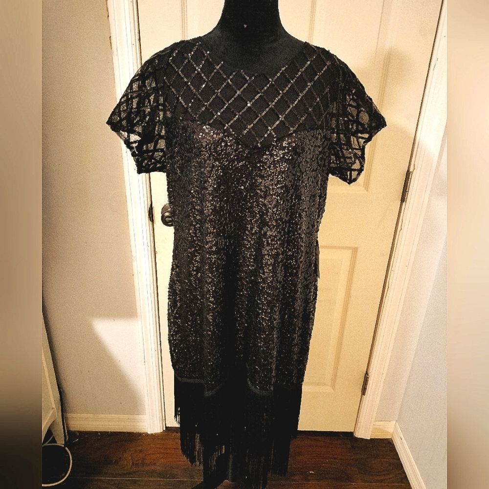 Unique Vintage Black 1920s Sequin Fringe Flapper Fringe Del Mar Dress 18/2X NW
